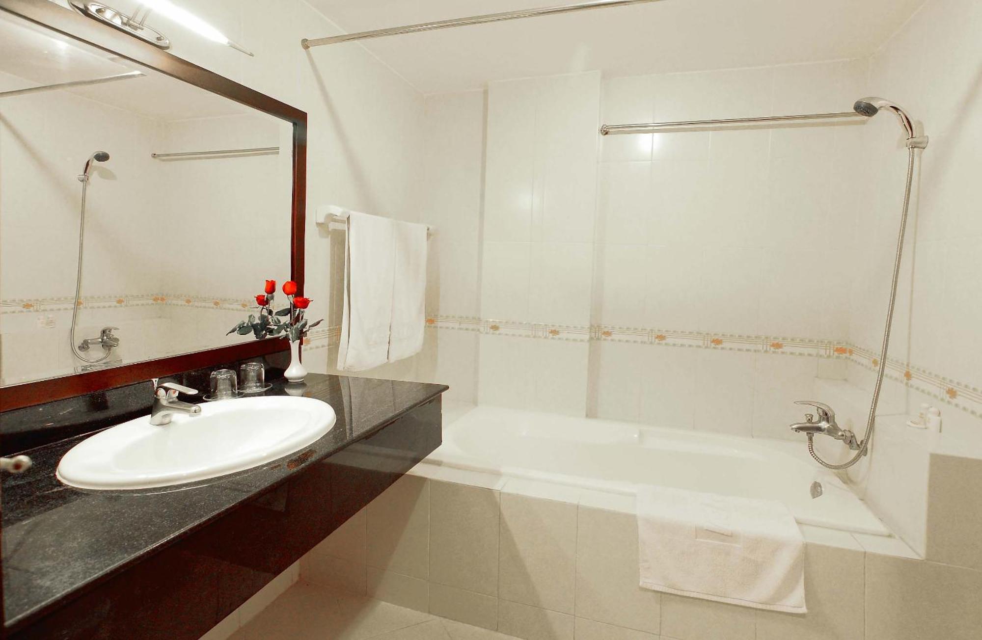 Angella Hotel Nha Trang Kültér fotó